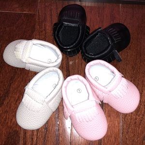 Baby Moccasins 3 pairs size 1